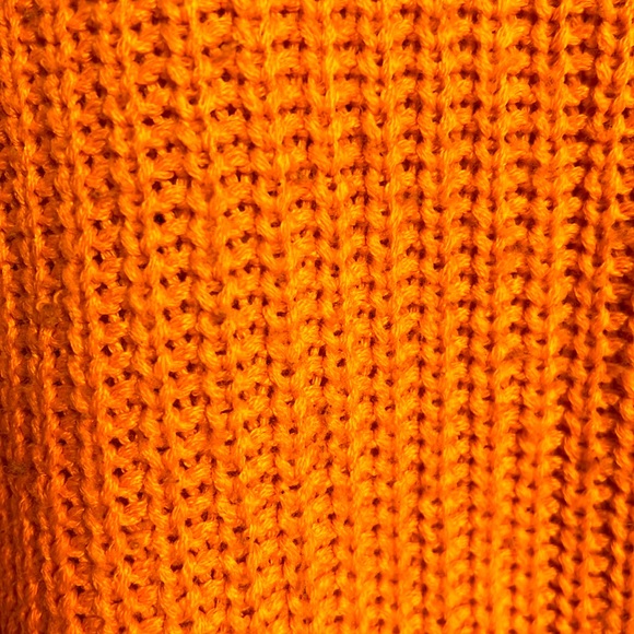 Arden Basic S Wide Sweater good for M Size Knitted LongSleeves for AnyOccasions - Picture 6 of 10